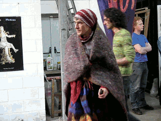 la nuit se lève, 2009