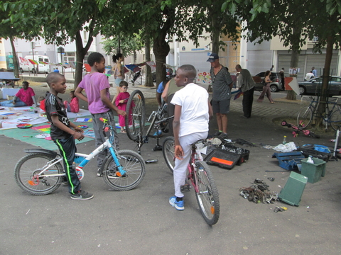 Roulotte À PEINTURE 2015